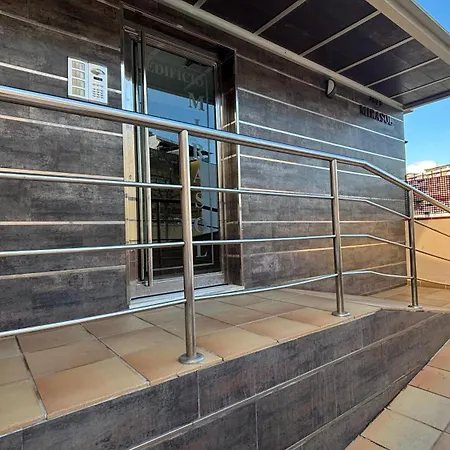 Nuevo Con Parking Y Piscina Gratis * فوينخيرولا